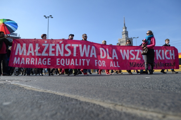 Pojawiły się też hasła LGBT PAP/Jacek Turczyk