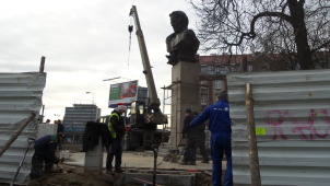Pomnik Waryńskiego wrócił na Wolę